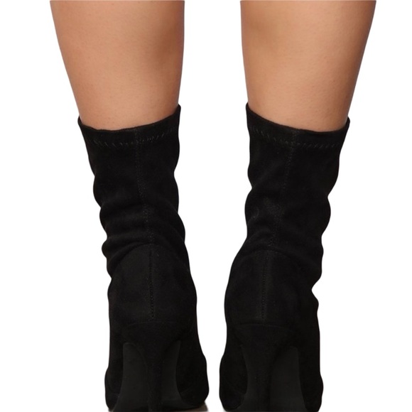 Fashion Nova Gold Toe/Peep Toe Bootie - Picture 3 of 5